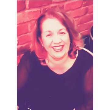 Photo of Elizabeth HUNTER