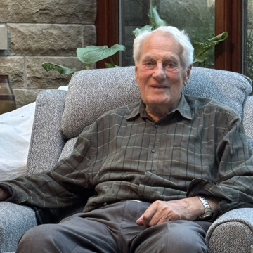 Photo for notice Robert Neville GOLDEN