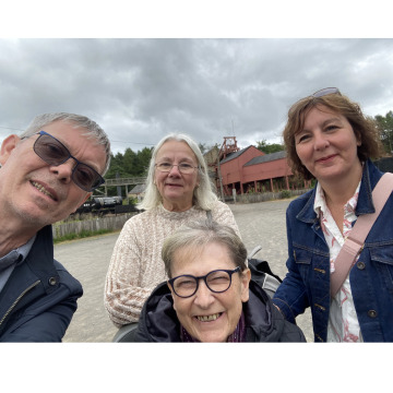 Photo for notice Julie IZZARD