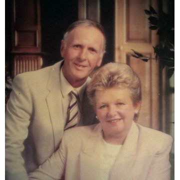 Photo of Ian and Jacqueline HUNTER