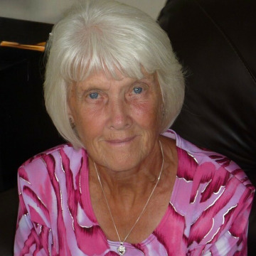 Photo of Joyce BIDDINGTON