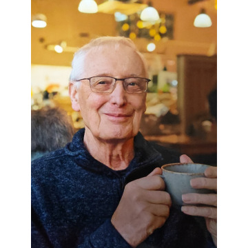 Photo of Barry BLUNDRED