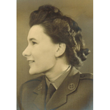 Photo of Olive Marjorie ROBINSON MBE