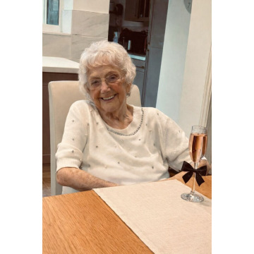 Photo of Eunice PICKERING