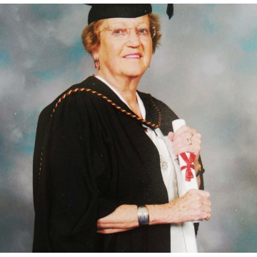 Photo of Madge HOLLIDAY