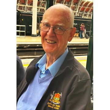 Photo of Barry VICKERS