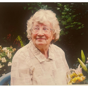 Photo of Hilda ASHMAN