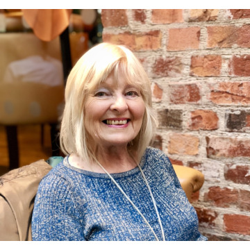 Photo of Angela PHILLIPS