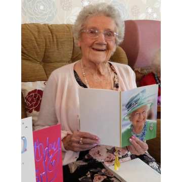 Photo of Averol DYER