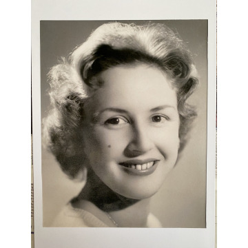Photo of Shirley BARTON
