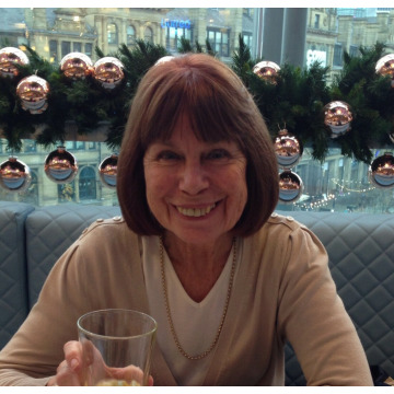 Photo of Carol HOLDCROFT