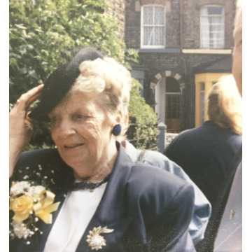 Photo of Winifred CRANE