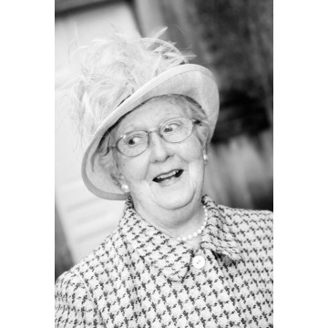 Photo of Lynda Caroline Ann LLEWELLYN