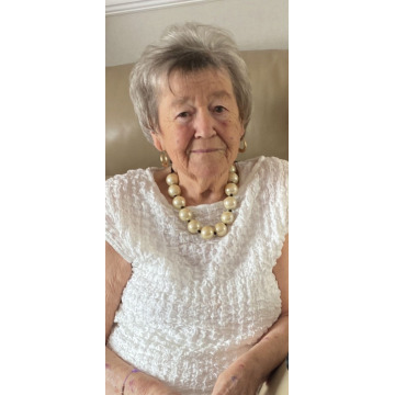 Notice Gallery for Ann McGUIGAN