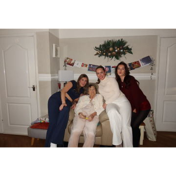 Photo for notice Ann McGUIGAN