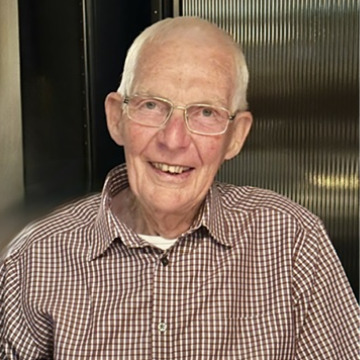 Photo for notice Bob LEWIS