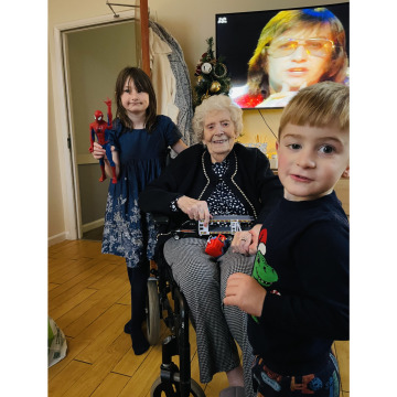 Notice Gallery for Evelyn May HERBERT