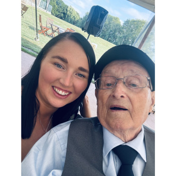 Notice Gallery for Bob TRATHOWEN