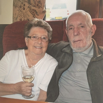 Photo of Sarah 'Sally' & Ronald 'Ronnie' KERSHAW & HEYS