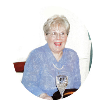 Photo of Ruth DRUMMOND