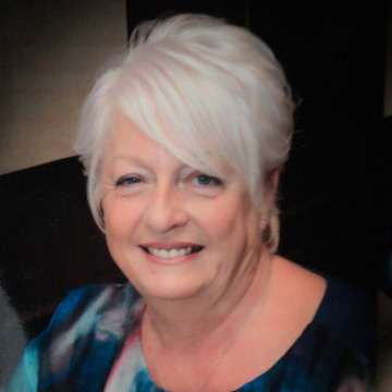 Photo of Sandra HENDY