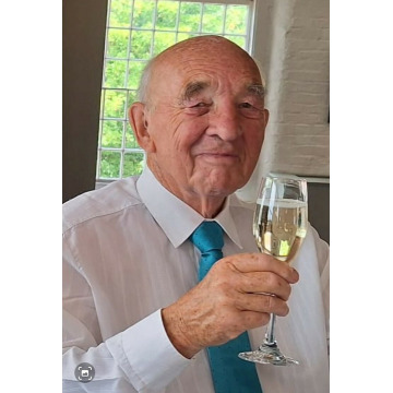 Photo of Graham Frank HUTCHINSON