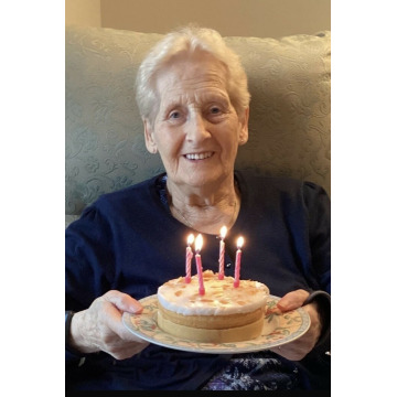 Photo of Barbara WARWICK