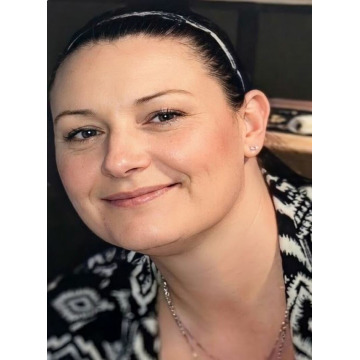 Photo of Elizabeth BRADY