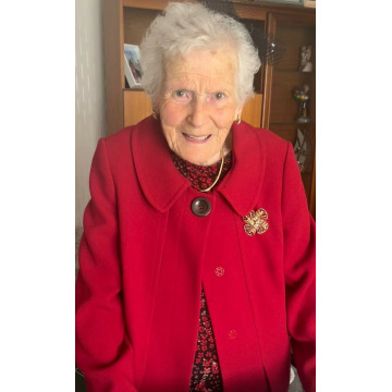 Photo of Winifred MILLAR
