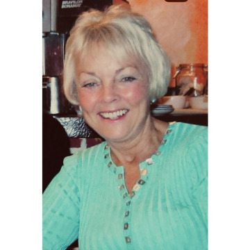 Photo of Phyllis HALL
