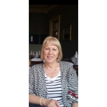 Photo of Jennifer COE