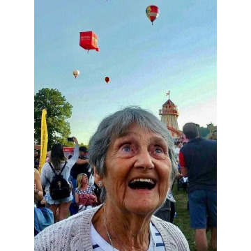 Photo of Diane Florence SIMMONS
