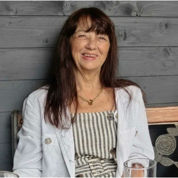 Photo of Mandy THURSTON