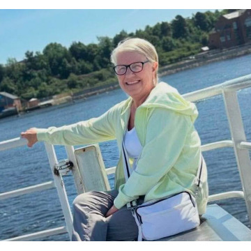 Photo of Karen ORR