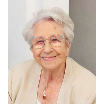 Photo of Betty LLOYD