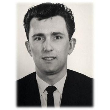 Photo of Derek THOMAS