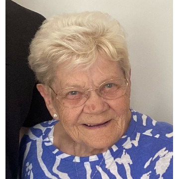 Photo of Betsy Marina SUMMERLY