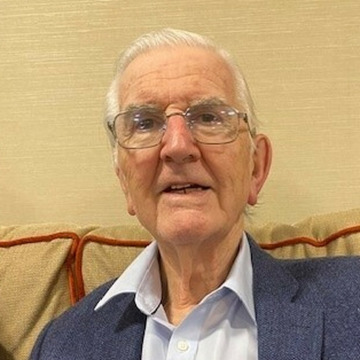 Photo of Peter HAYES