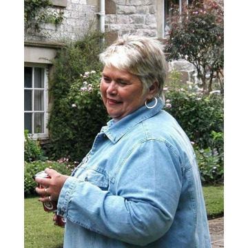 Photo of Barbara LOWES