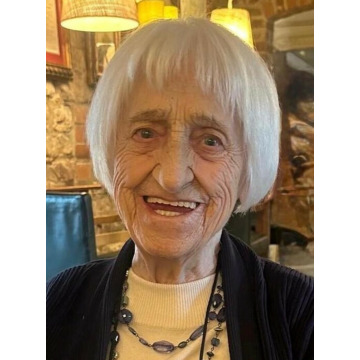 Photo of Joyce GREEN