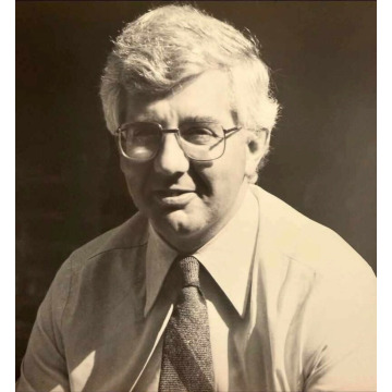 Photo of Dr Christopher GARDNER-THORPE