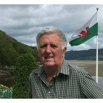 Photo of Huw Emyr JONES