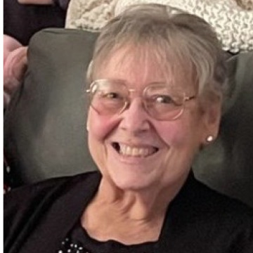 Photo of Anne NICOLL