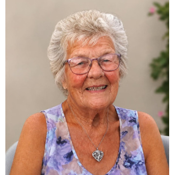 Photo of Averil ROSSER