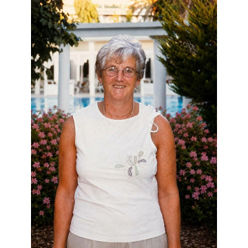 Photo of Gwenda Mai JONES