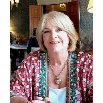 Photo of Lesley CROOKES